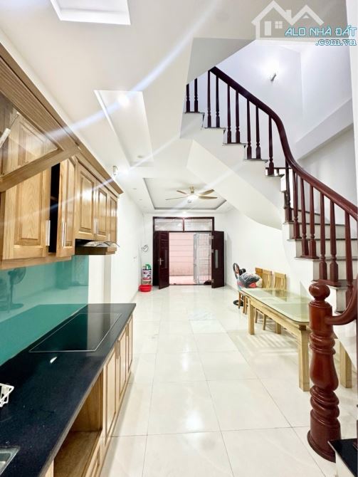 (giảm chào 300tr) Ngô Quyền 30/35m2* 5T - 5