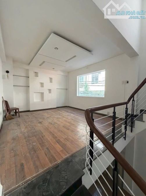 💥BÁN NHÀ 3 TẦNG - DT 110M2 - MT HÒA CƯỜNG BẮC - CÁCH CHỢ CHỈ 100M - NGANG 7.5M HIẾM CÓ 💥 - 5