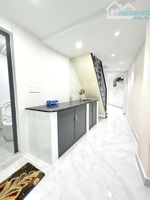 Nhà gần Tân Sơn Nhất hẻm 4,5M mà sổ quá xấu, 42m2, 3 PN, 4 cái toai lét, chỉ còn 1,66 tỷ - 5
