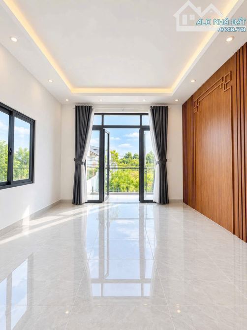 Nhà đẹp giá rẻ sổ riêng phun thổ cư - 5